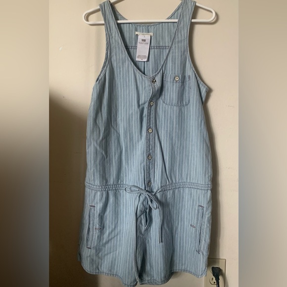 Levis Rompers/Overalls - Picture 1 of 3